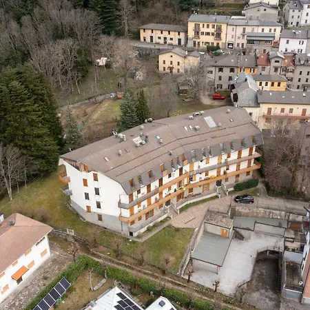 Dolce Rifugio Sul Castello - Incantevole A Due Passi Dal Centro Con Garage Lägenhet
