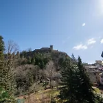 Dolce Rifugio Sul Castello - Incantevole A Due Passi Dal Centro Con Garage