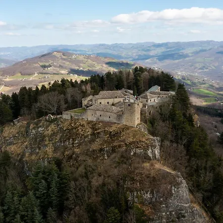 Dolce Rifugio Sul Castello - Incantevole A Due Passi Dal Centro Con Garage