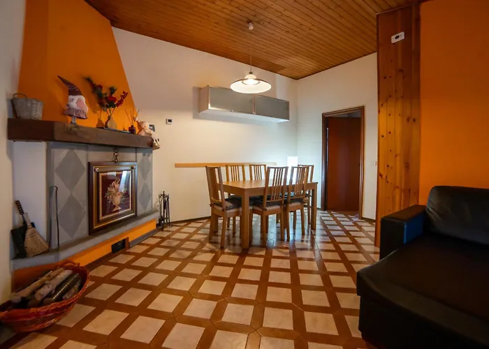 Dolce Rifugio Sul Castello - Incantevole A Due Passi Dal Centro Con Garage 公寓 *