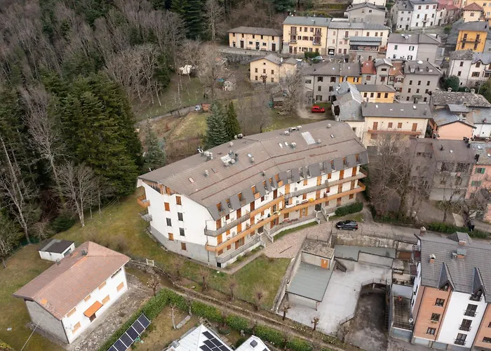 Dolce Rifugio Sul Castello - Incantevole A Due Passi Dal Centro Con Garage 公寓